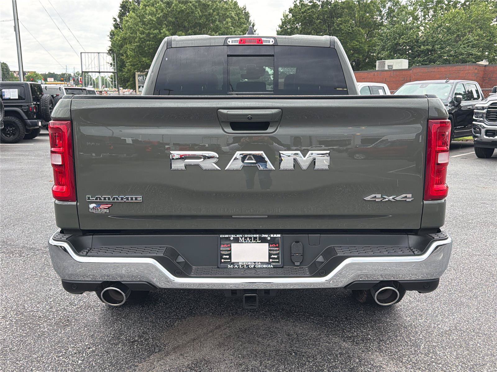 Used 2026 RAM 1500 Laramie AWD/4WD image 5