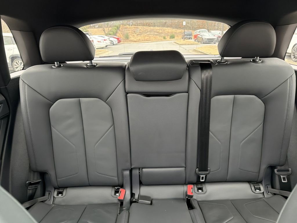 Used 2025 Audi Q3 2.0T Premium image 31
