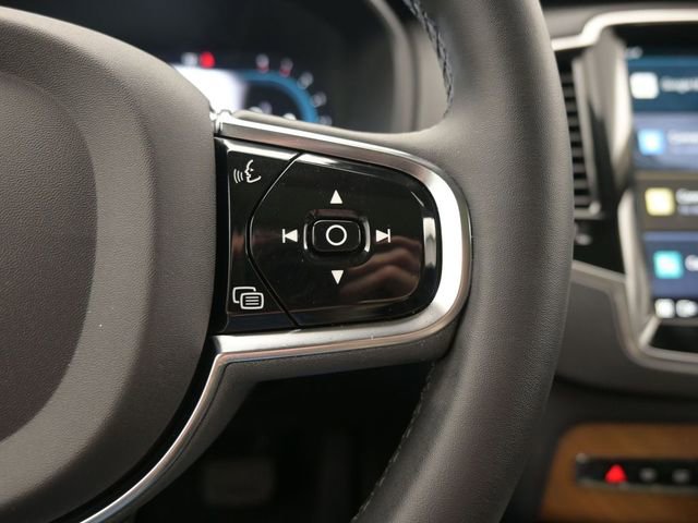 Used 2024 Volvo XC90 B6 Plus w/ Protection Package image 24