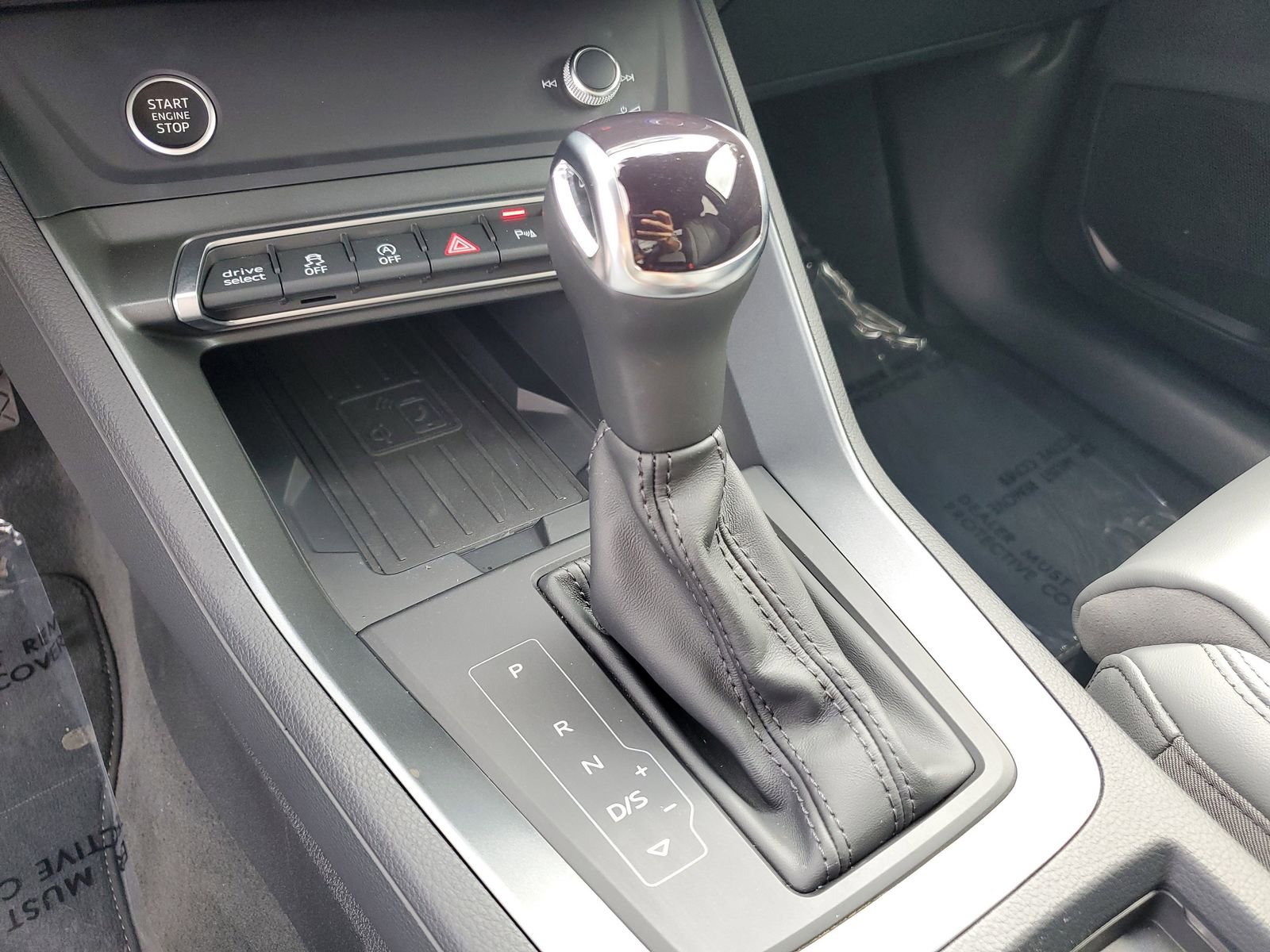 Used 2025 Audi Q3 2.0T Premium w/ Convenience Package AWD/4WD image 28