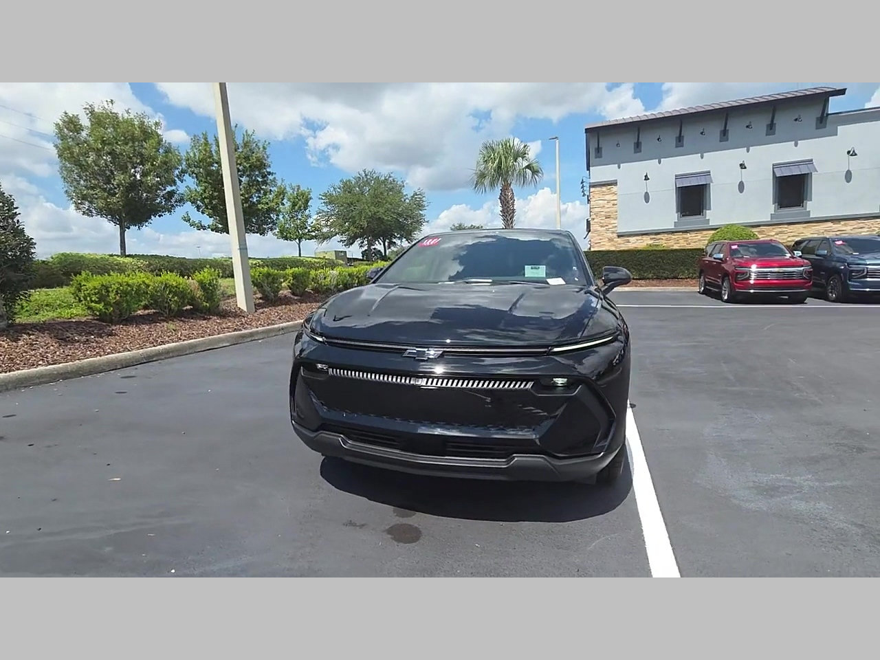 New 2026 Chevrolet Equinox EV LT w/ Midnight Package FWD image 23