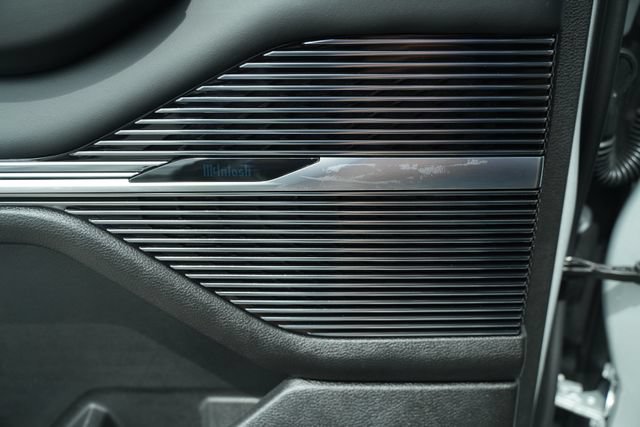 New 2026 Jeep Grand Wagoneer Summit AWD/4WD image 38