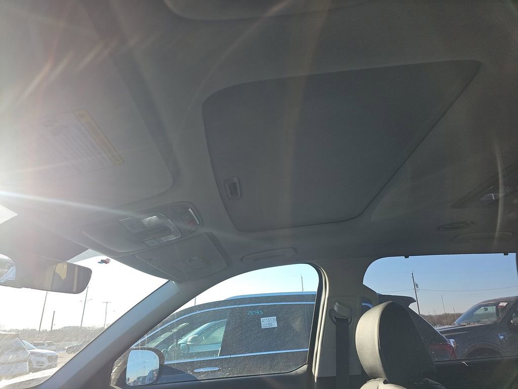 Used 2025 Kia Telluride SX image 24