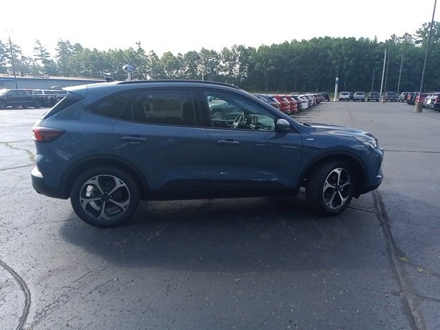 New 2025 Ford Escape ST-Line Elite image 10