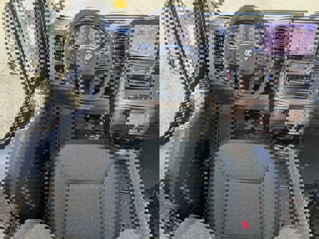New 2025 RAM ProMaster 2500 w/ Premium Convenience Group image 17