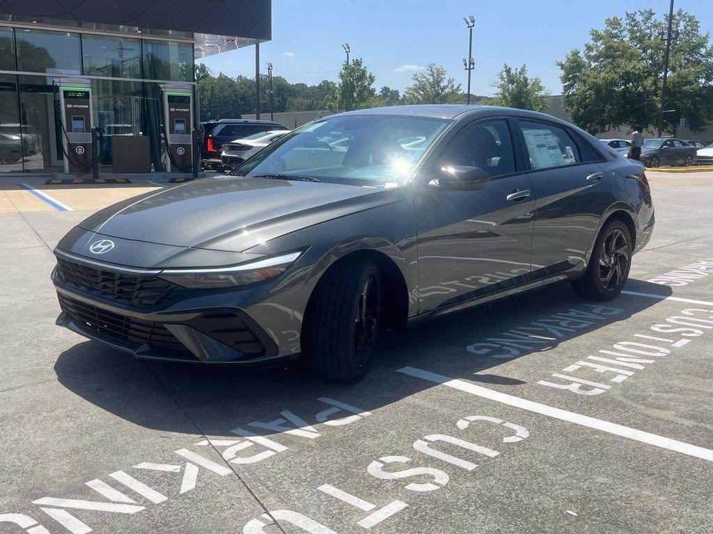 New 2026 Hyundai Elantra SEL Sport FWD image 32