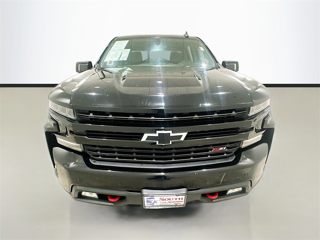 Used 2021 Chevrolet Silverado 1500 LT Trail Boss w/ Convenience Package II image 2