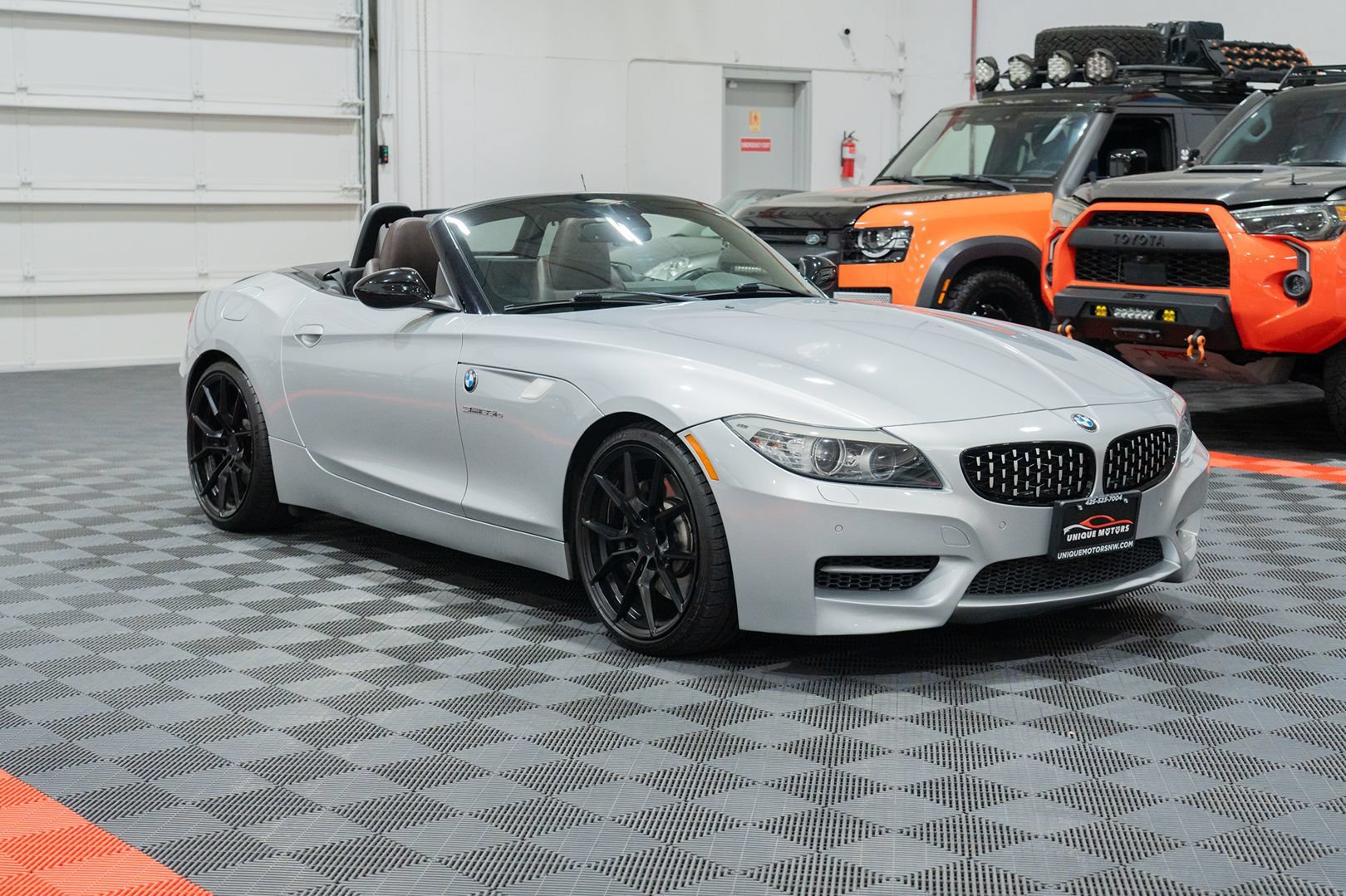 Used 2013 BMW Z4 sDrive35is RWD image 10