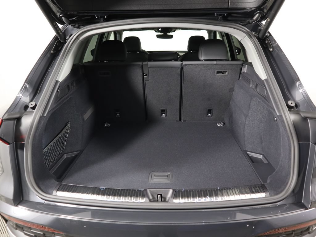 Used 2025 Audi Q5 Premium w/ Convenience Package AWD/4WD image 29