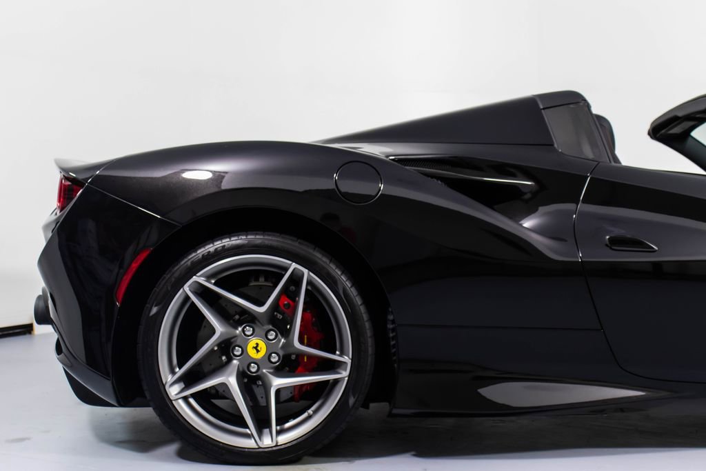 Certified 2022 Ferrari F8 Tributo image 18