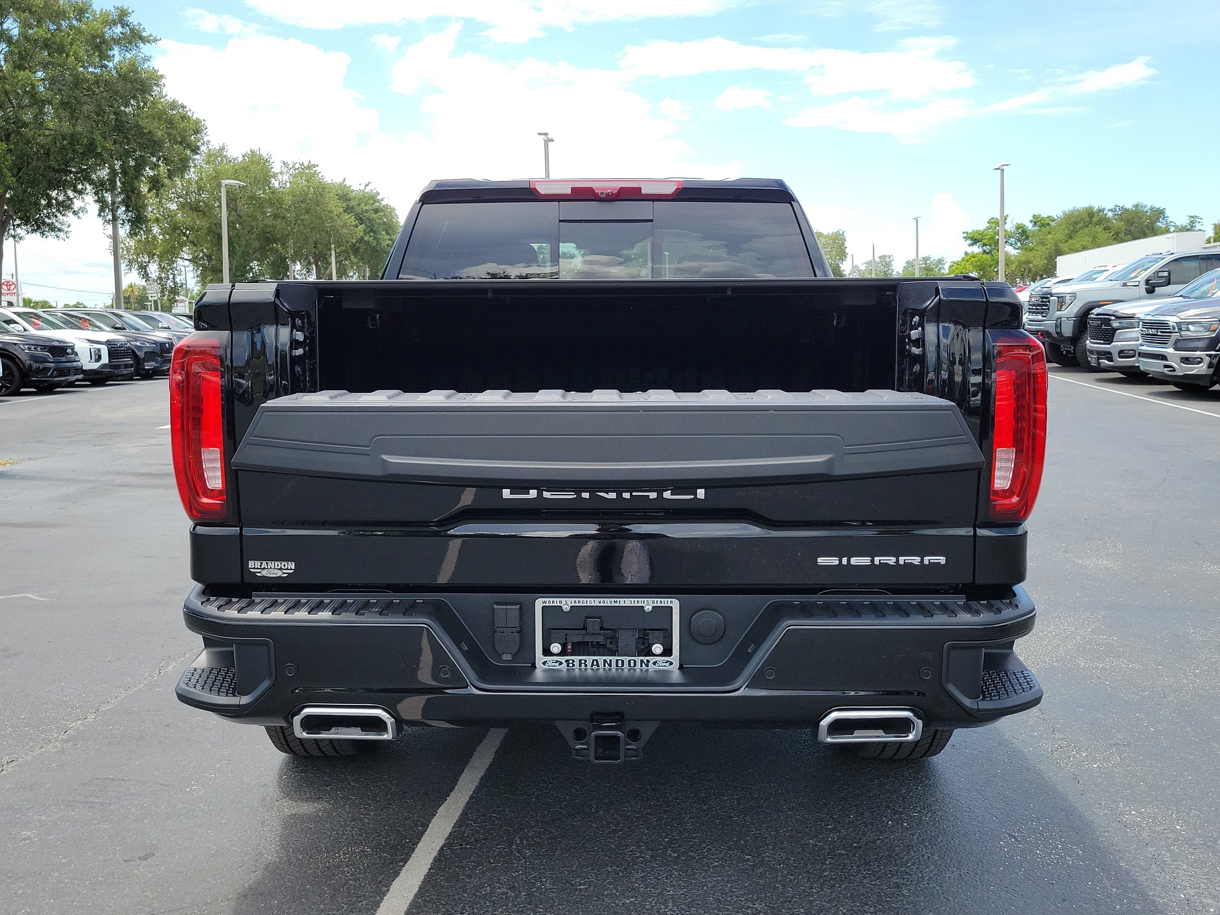 Used 2026 GMC Sierra 1500 Denali w/ Denali Reserve Package AWD/4WD image 10