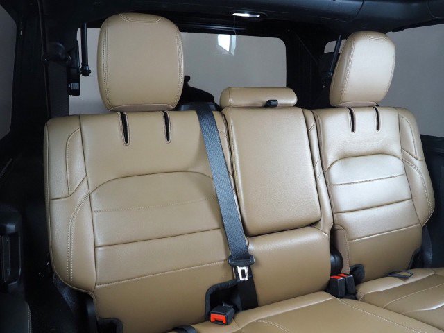 Used 2022 Jeep Wrangler Unlimited Sahara w/ Safety Group image 16