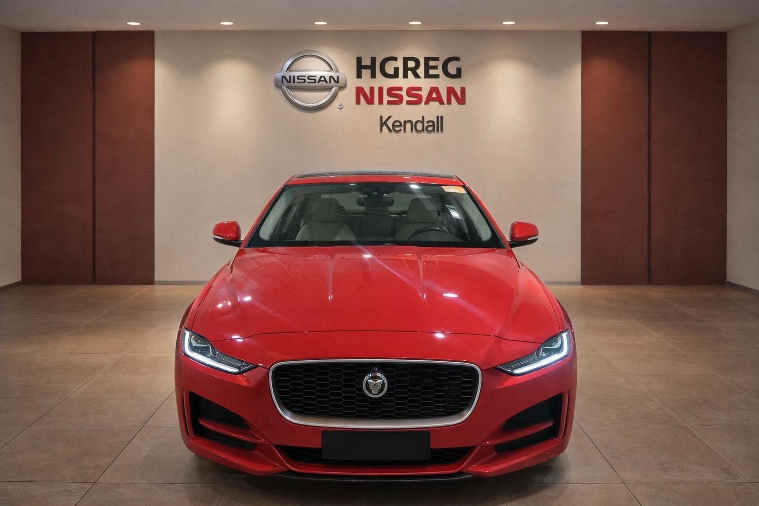 Used 2020 Jaguar XE S RWD image 5