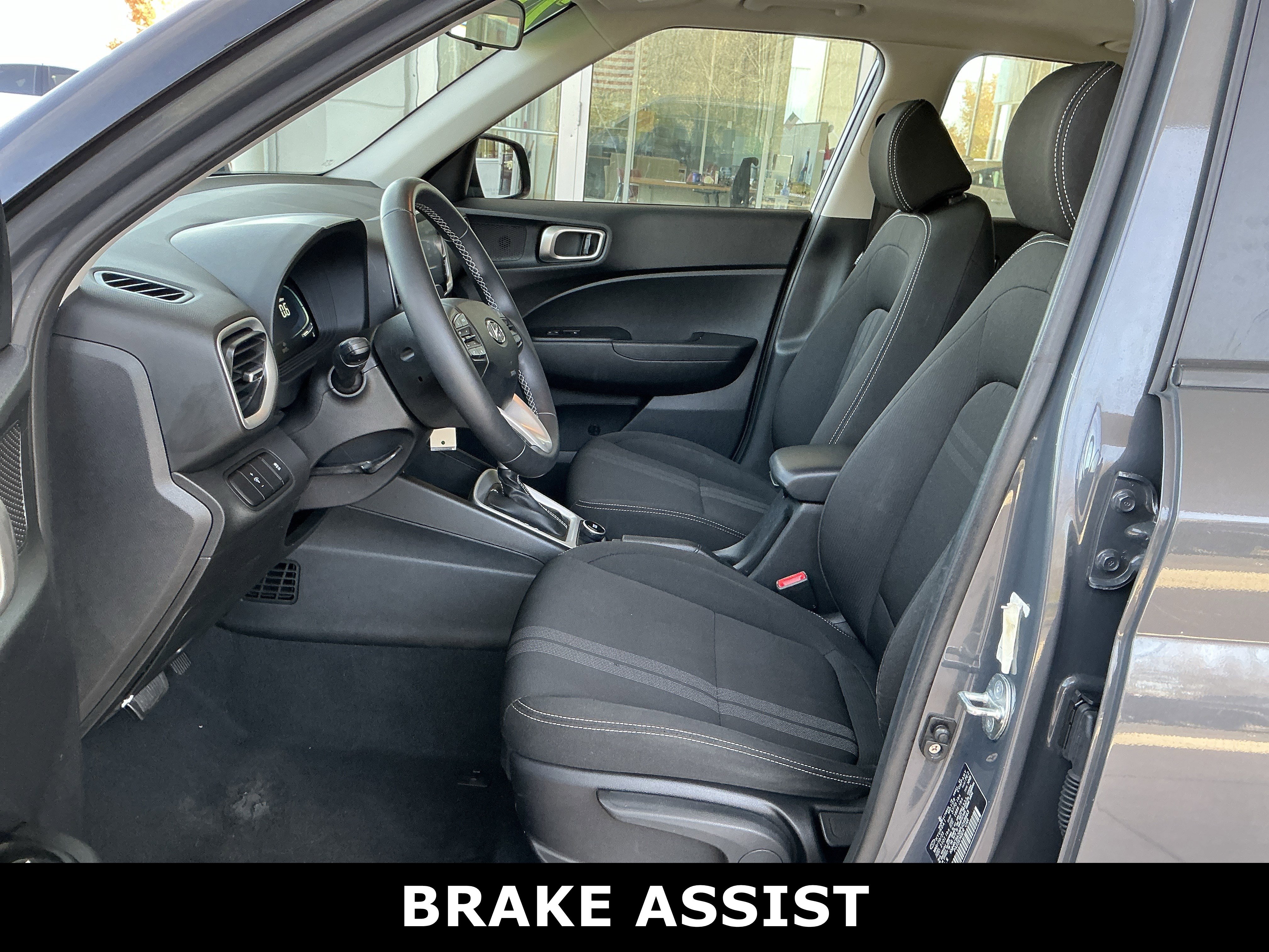 Used 2023 Hyundai Venue SEL image 7