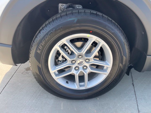 New 2026 Ford Explorer Active RWD image 31