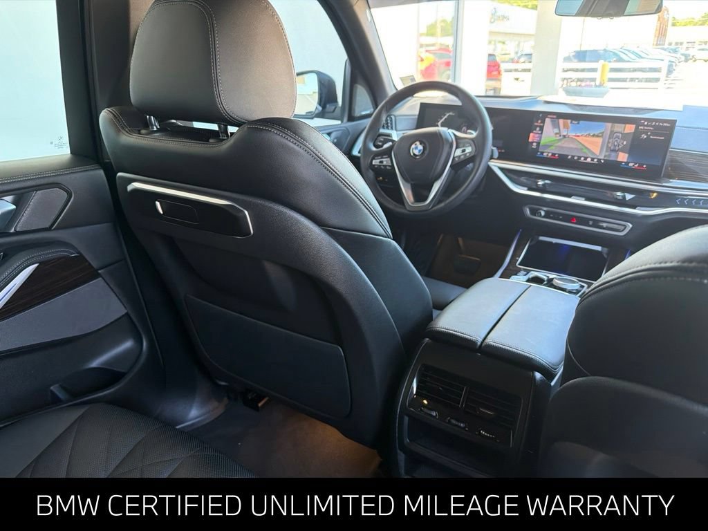 Used 2024 BMW X5 xDrive40i w/ Premium Package AWD/4WD image 16