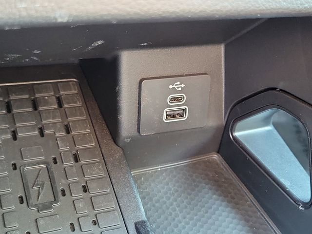 Used 2025 Ford Ranger XLT w/ FX4 Off-Road Package image 11