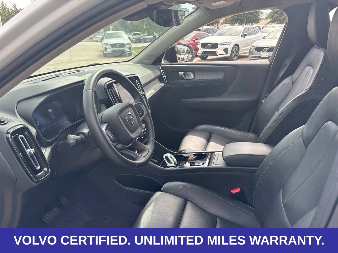 Certified 2025 Volvo XC40 B5 Plus AWD/4WD image 20