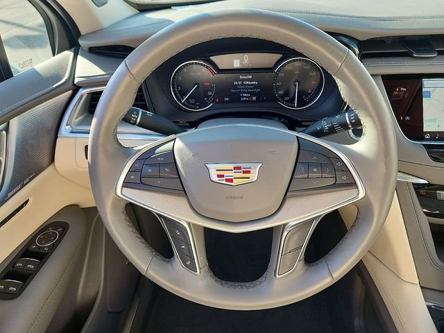 Certified 2023 Cadillac XT5 Premium Luxury image 16