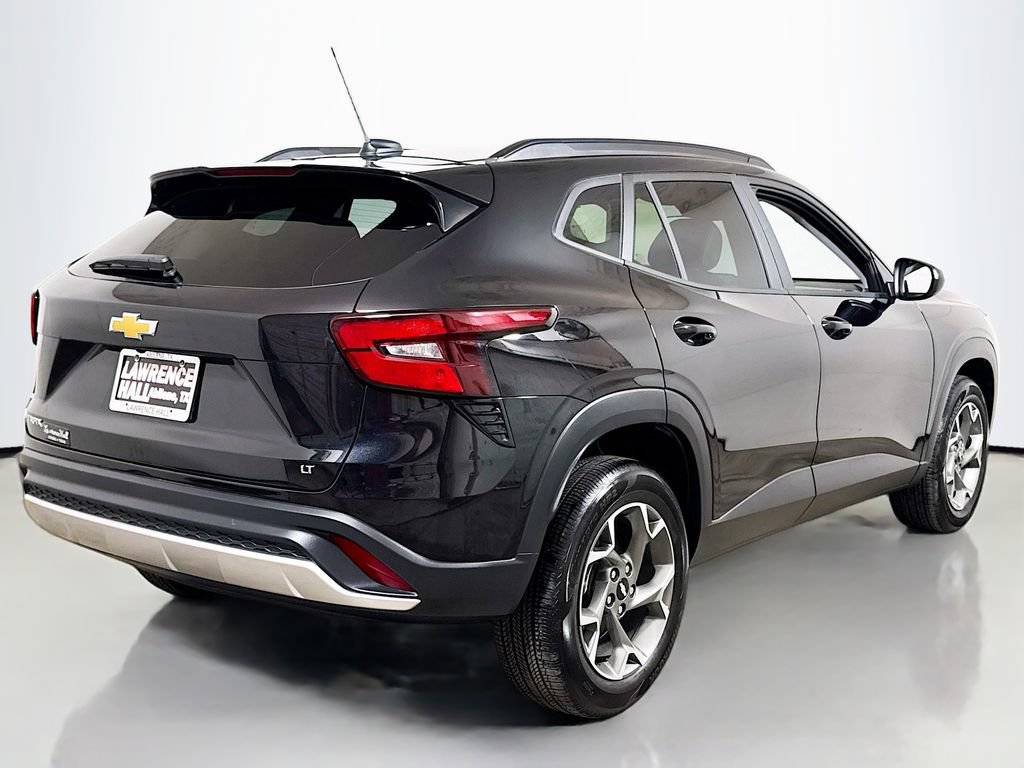 Certified 2026 Chevrolet Trax LT FWD image 4