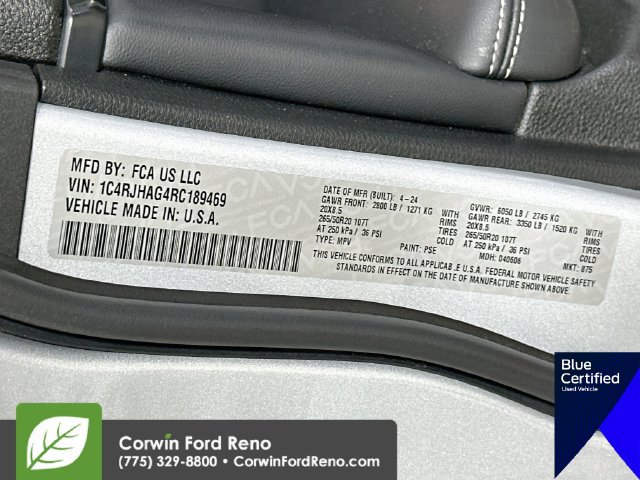 Used 2024 Jeep Grand Cherokee Altitude AWD/4WD image 37