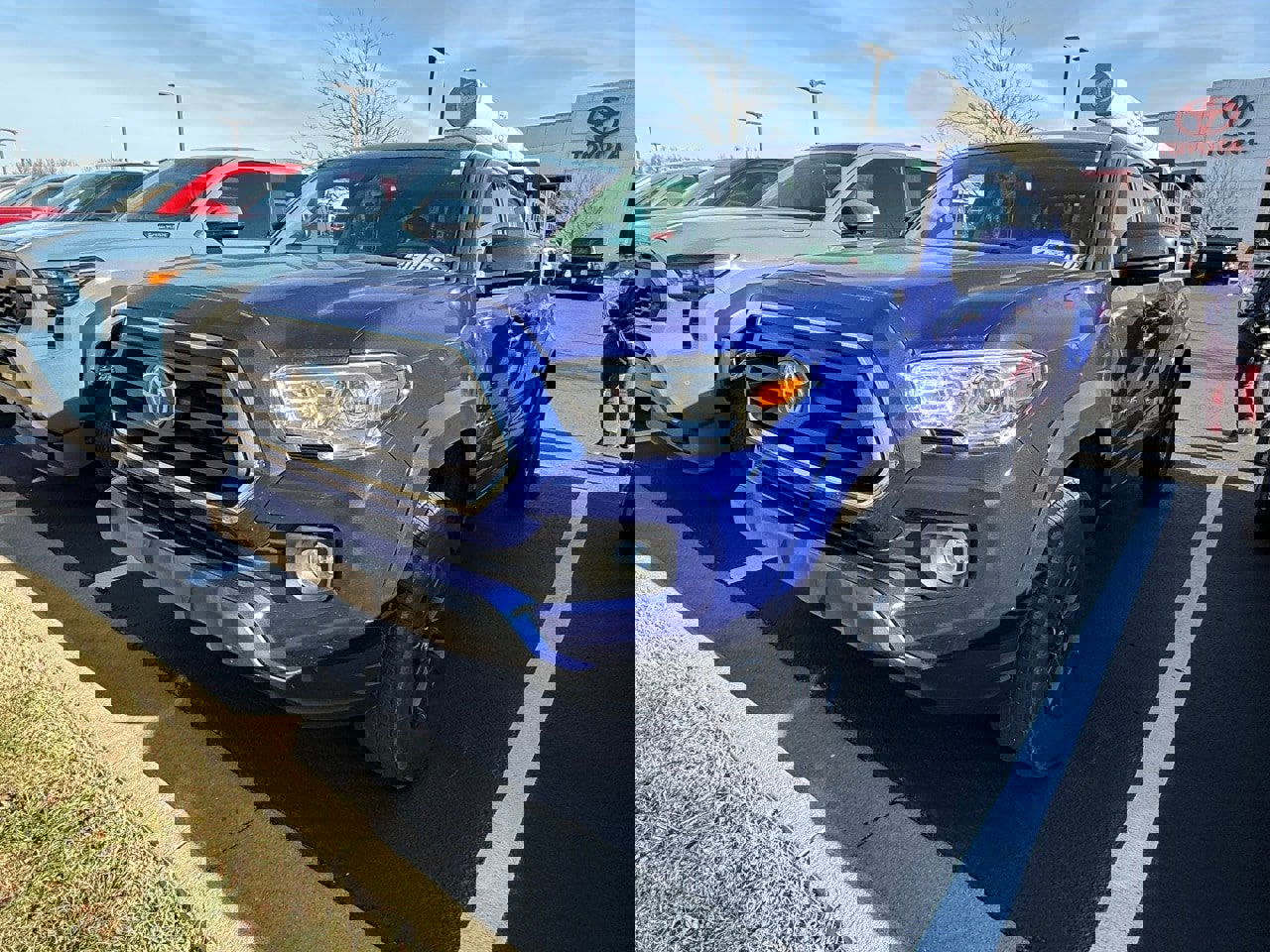 Used 2023 Toyota Tacoma SR5 image 2