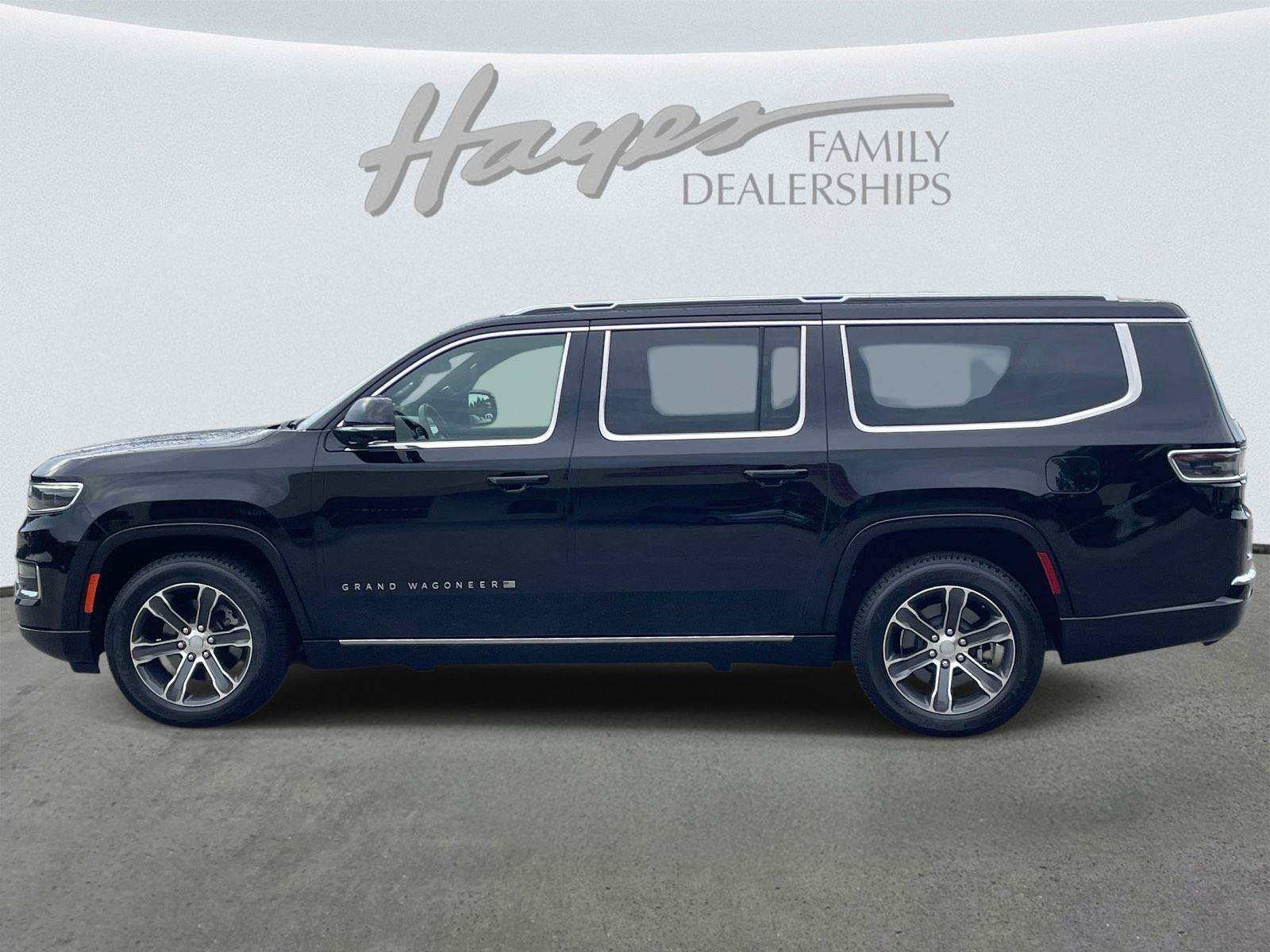 Used 2024 Jeep Grand Wagoneer L 4WD image 6