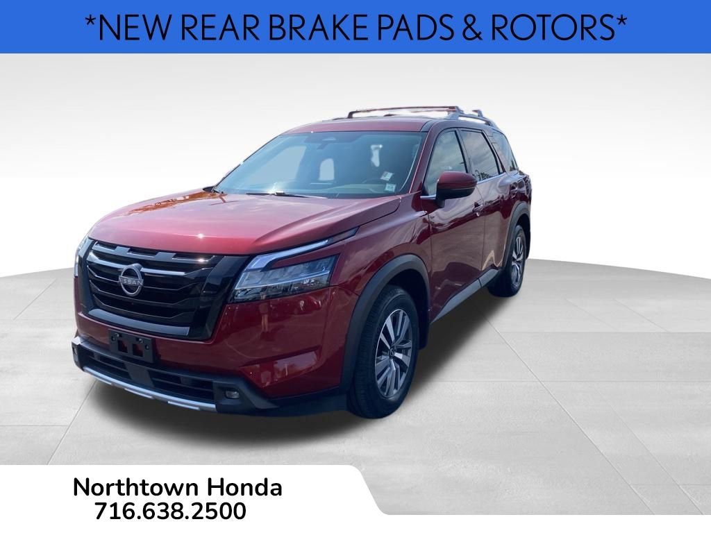 Used 2022 Nissan Pathfinder SL w/ SL Black Package image 5