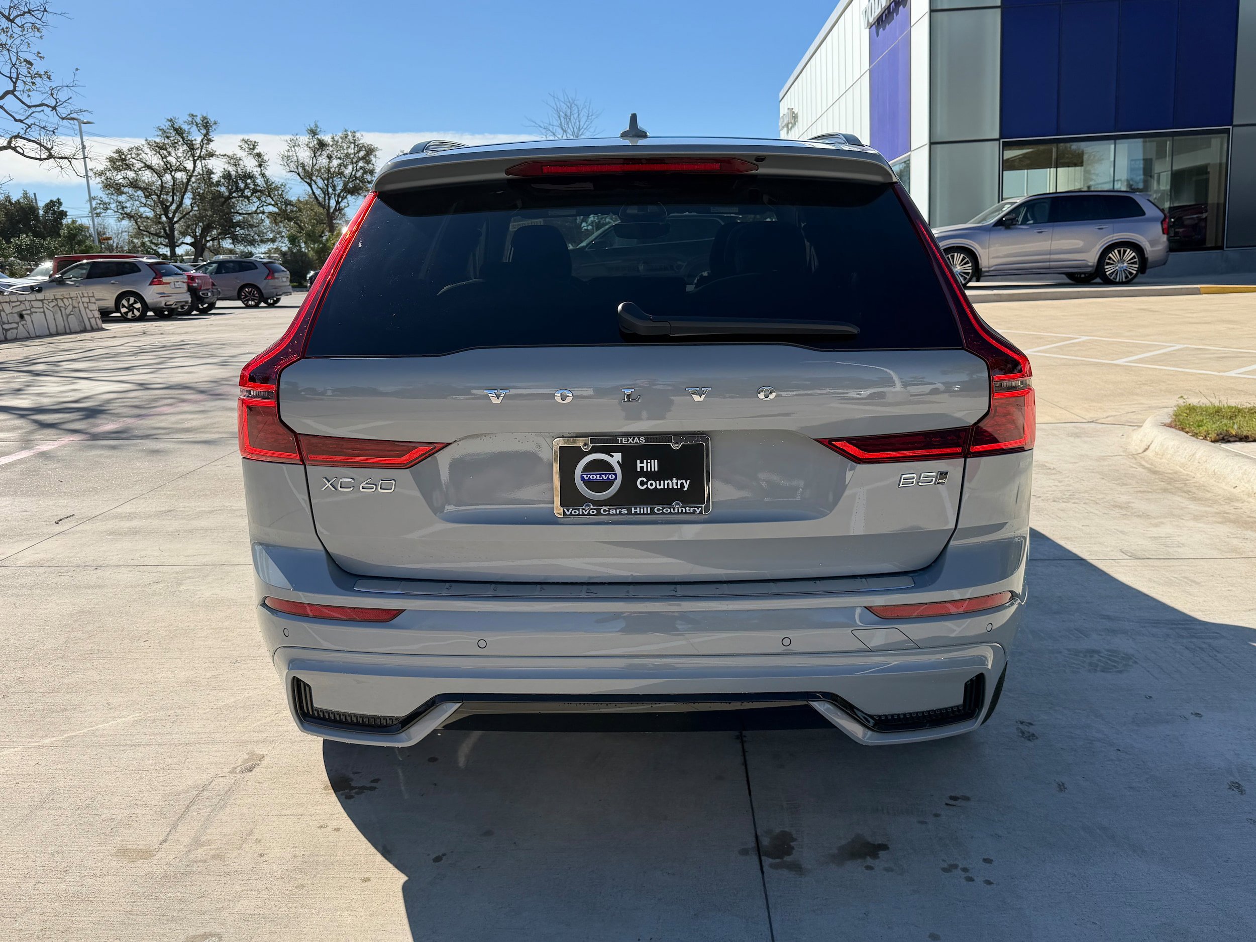 New 2026 Volvo XC60 B5 Plus w/ Protection Package Premier image 5