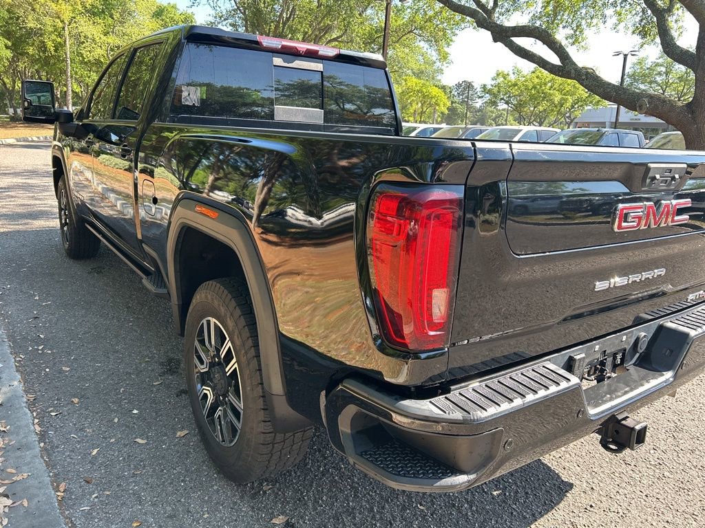 Used 2022 GMC Sierra 2500 AT4 w/ AT4 Preferred Package image 9