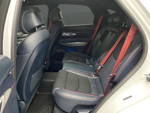 Used 2024 Genesis GV70 2.5T w/ Sport Prestige Package image 33