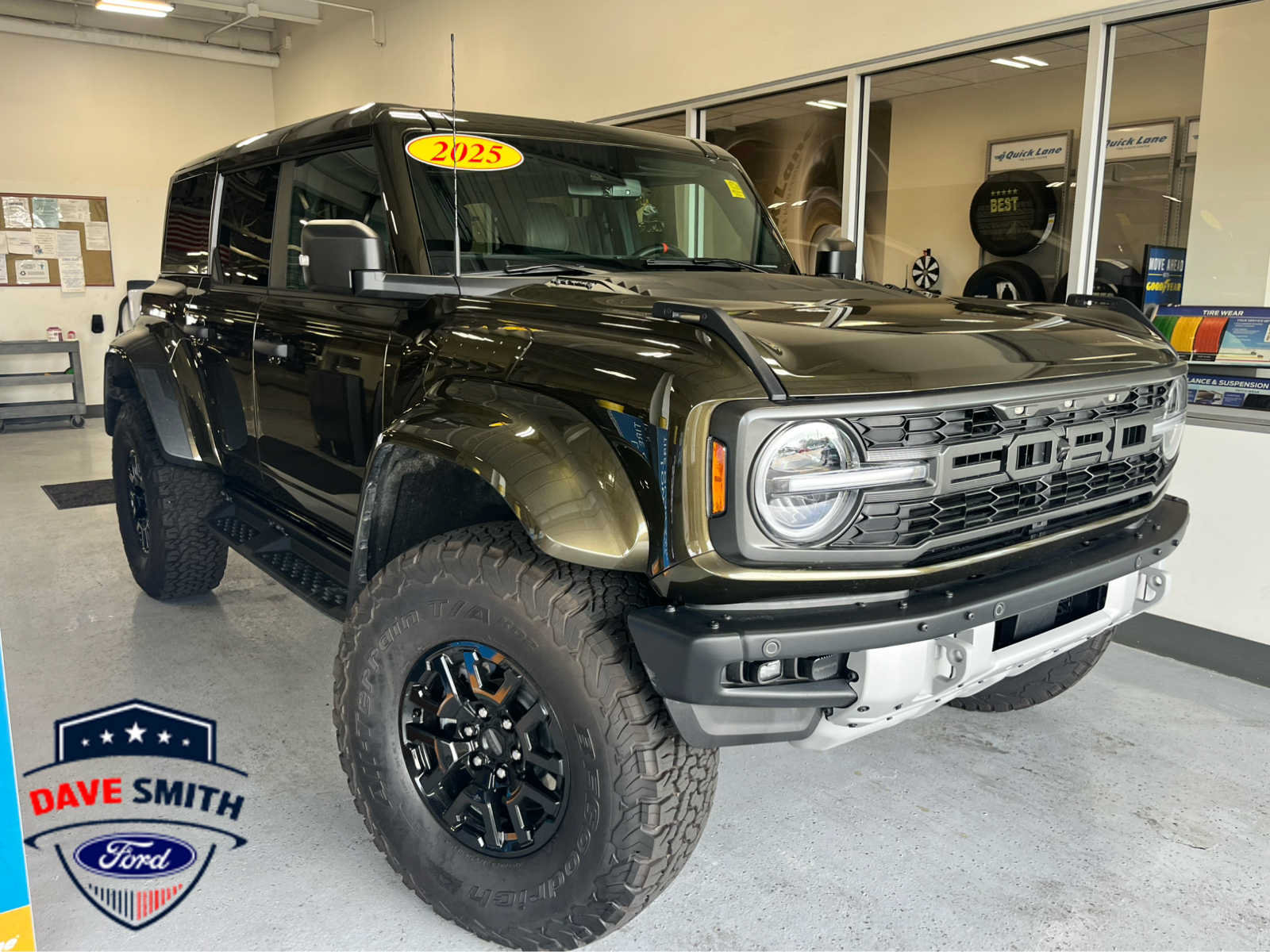 Certified 2025 Ford Bronco Raptor AWD/4WD image 1