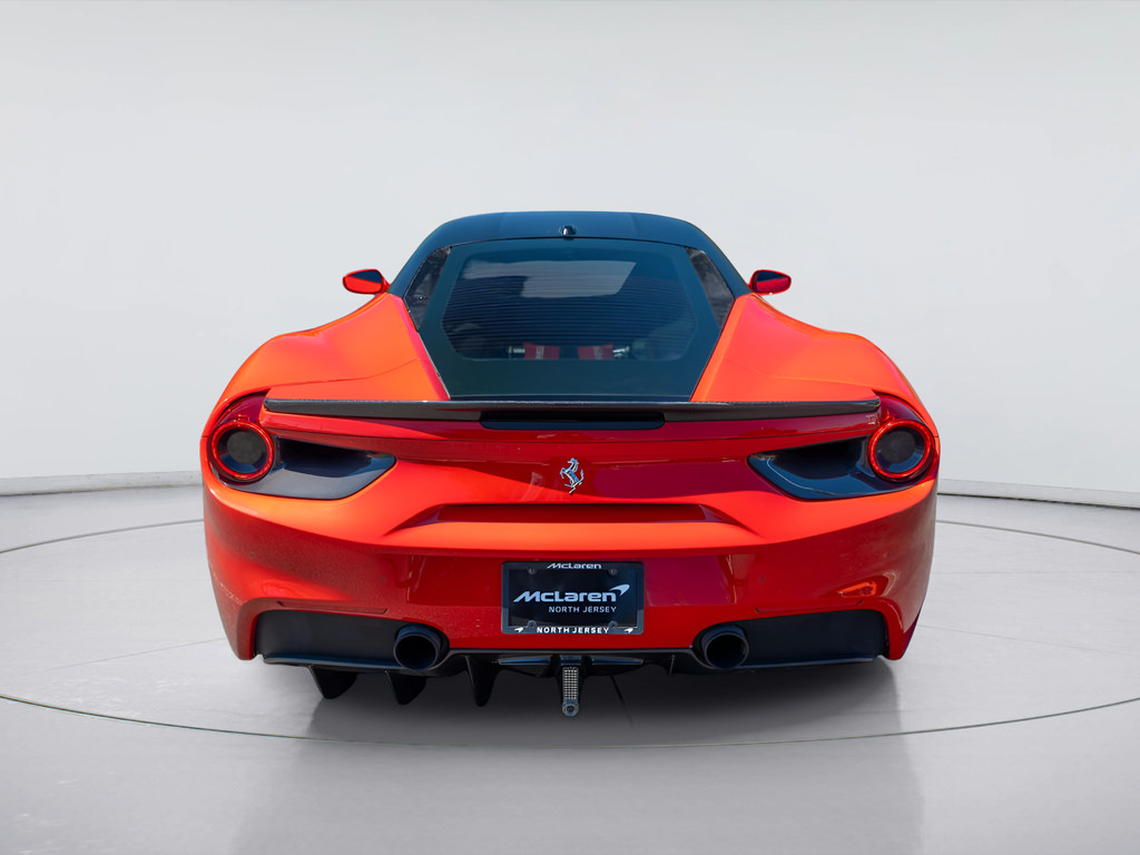 Used 2017 Ferrari 488 GTB RWD image 23