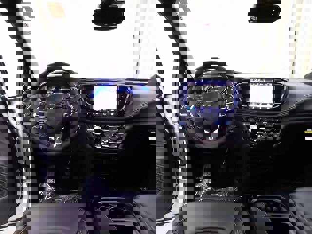 New 2026 Chrysler Pacifica Select image 8