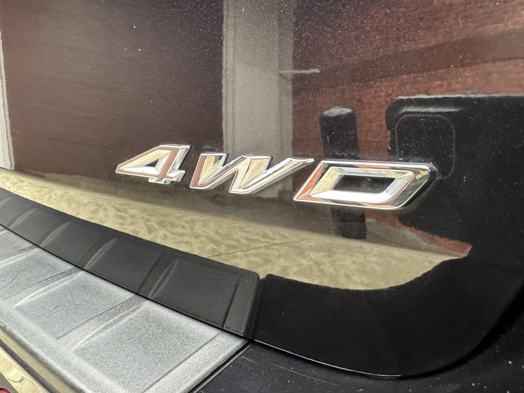 Used 2025 Ford Explorer ST-Line w/ ST-Line Street Pack AWD/4WD image 6
