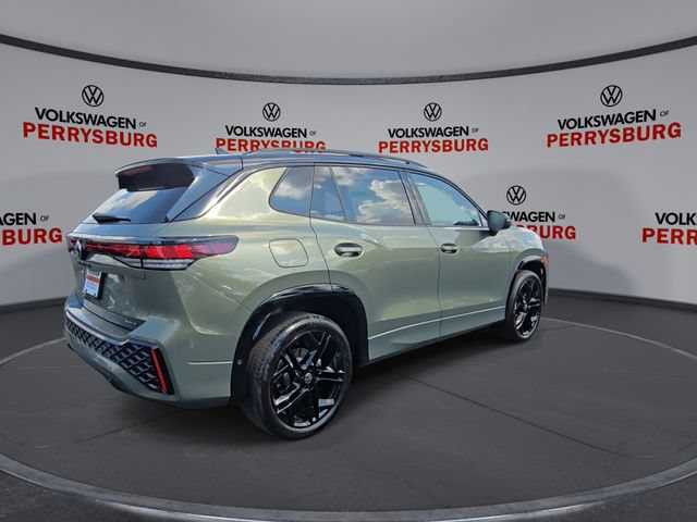 New 2026 Volkswagen Tiguan SE R-Line AWD/4WD image 9
