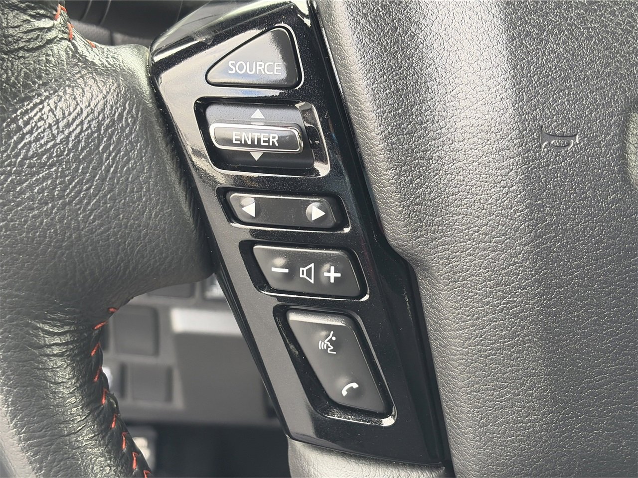 Certified 2024 Nissan Frontier Pro-X w/ Pro Premium Package image 22