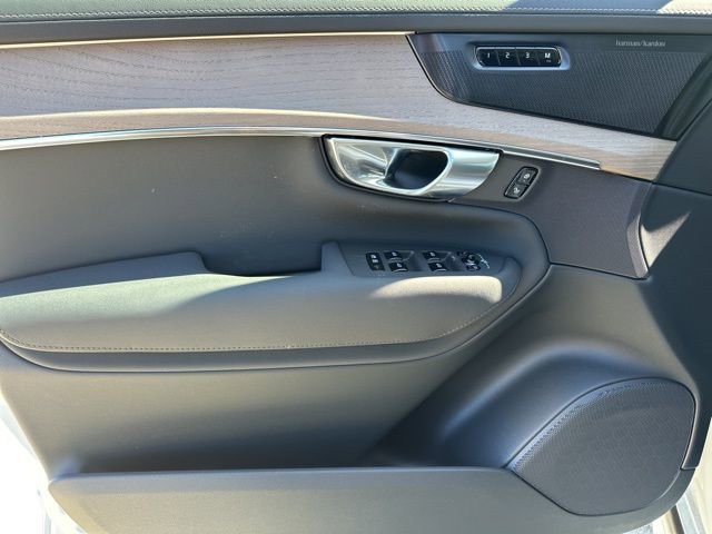 New 2026 Volvo XC90 B6 Plus w/ Protection Package image 13