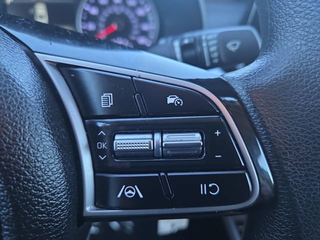 Used 2023 Kia Forte LXS image 21