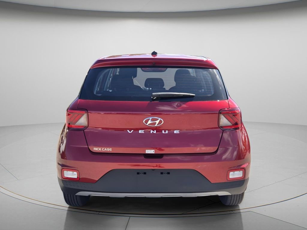 Certified 2025 Hyundai Venue SE FWD image 6