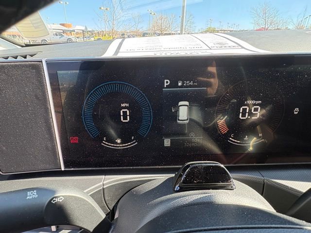 Used 2025 Hyundai Santa Fe SEL image 17