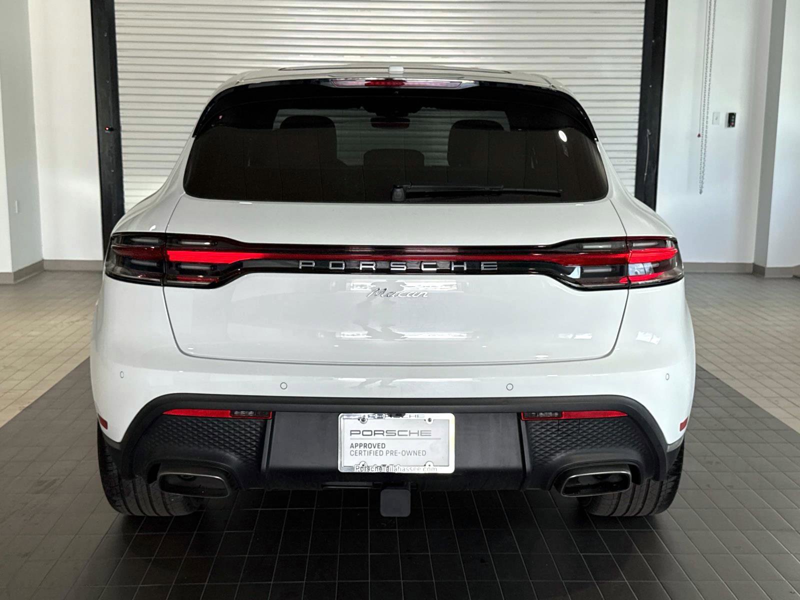 Certified 2026 Porsche Macan image 6