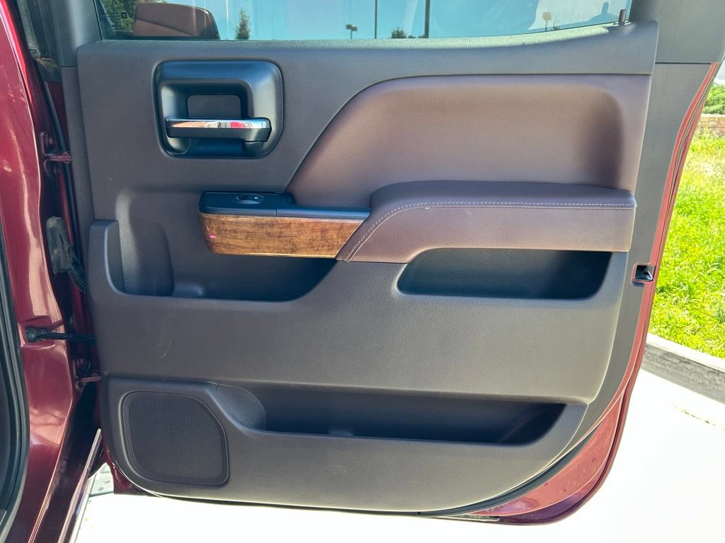 Used 2014 Chevrolet Silverado 1500 High Country w/ High Country Premium Package AWD/4WD image 28