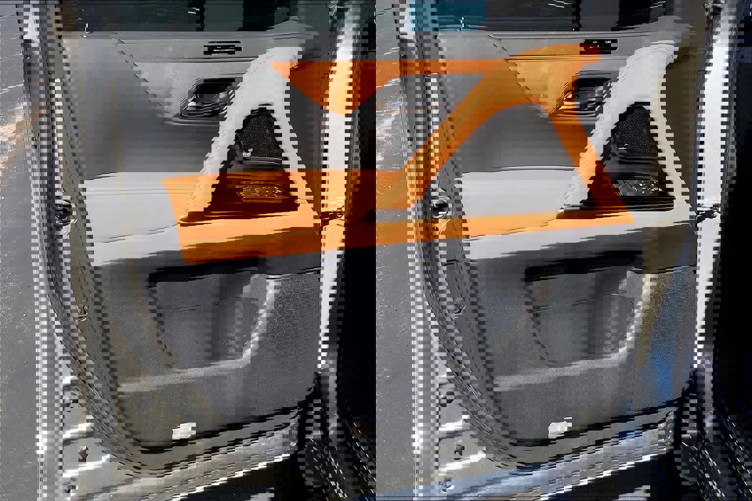 Used 2024 Lexus LX 600 4WD w/ Luxury Package image 24