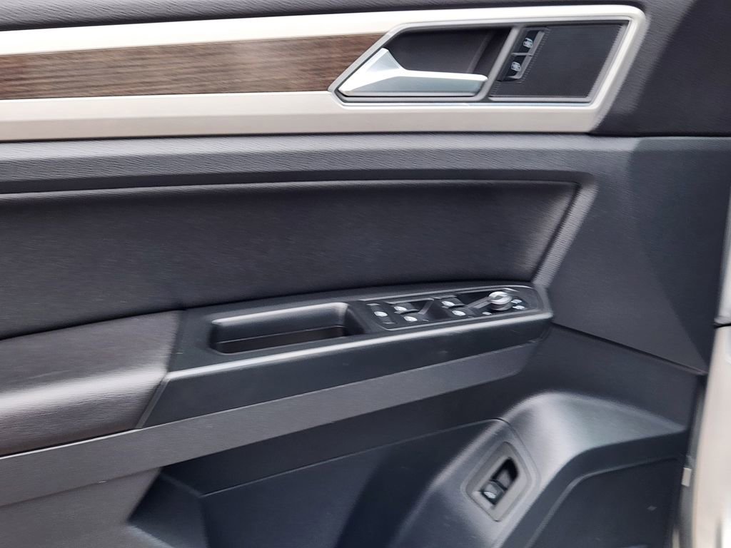 Used 2019 Volkswagen Atlas SE w/ Panoramic Sunroof Package AWD/4WD image 18