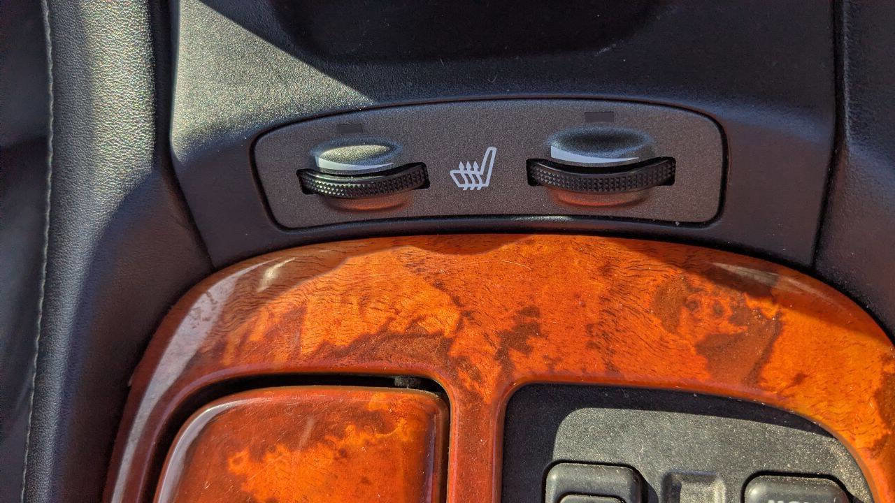 Used 2005 Lexus SC 430 Convertible RWD image 30
