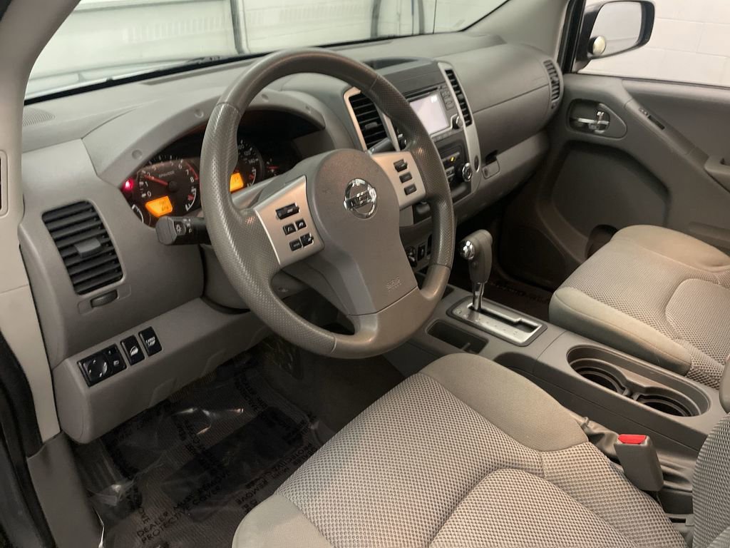 Used 2018 Nissan Frontier SV image 4