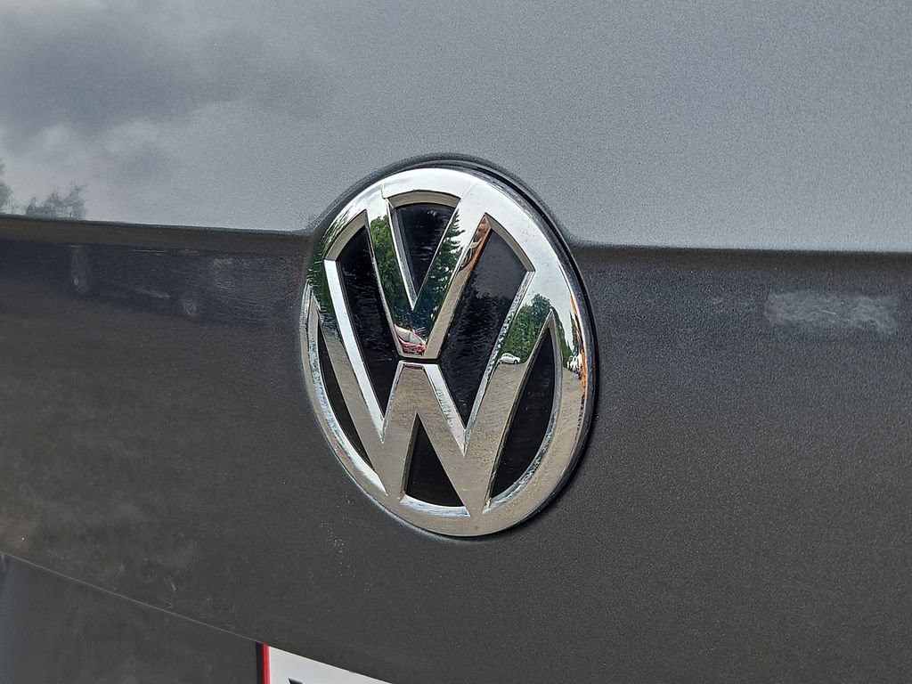Used 2018 Volkswagen Tiguan SE FWD image 28