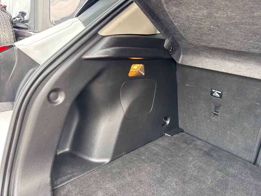 Certified 2020 Buick Encore GX Essence FWD image 40