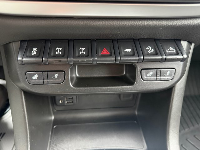 Used 2020 Chevrolet Colorado ZR2 w/ Colorado ZR2 Bison Edition AWD/4WD image 20